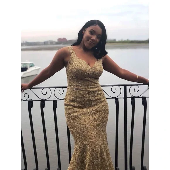 Gold prom dress size 12 fits size 10 elegant with sequins and mermaid style